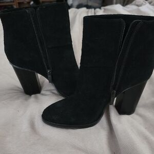 Vince Camuto Black Heeled Boots with Chunky Heel